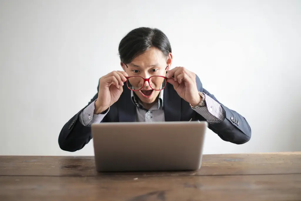 A man surprised with the 7 best smartlead alternatives